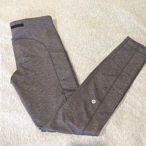 Lululemon - Speed Up Tight - Size 8 & 28” inseam - LIKE NEW